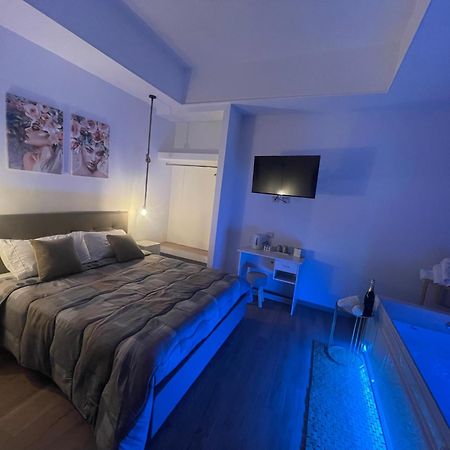 Le Mariancarve Central Apartments Crotone Ngoại thất bức ảnh