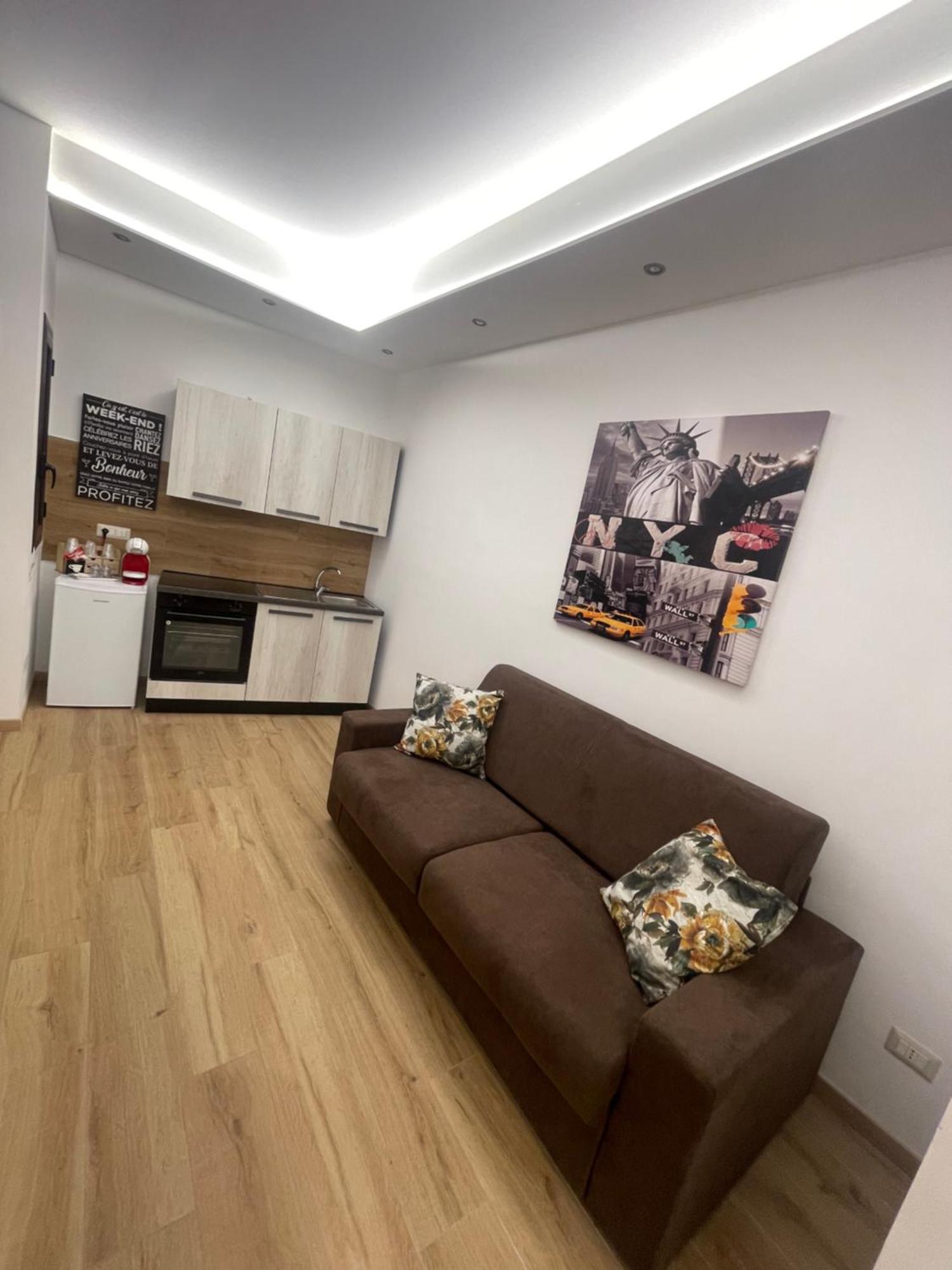 Le Mariancarve Central Apartments Crotone Ngoại thất bức ảnh